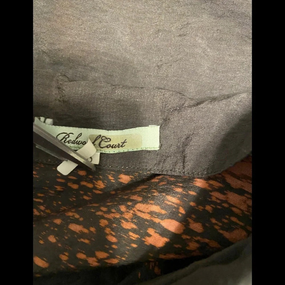Redwood Court Silk Blend Button Down Top - Picture 7 of 11